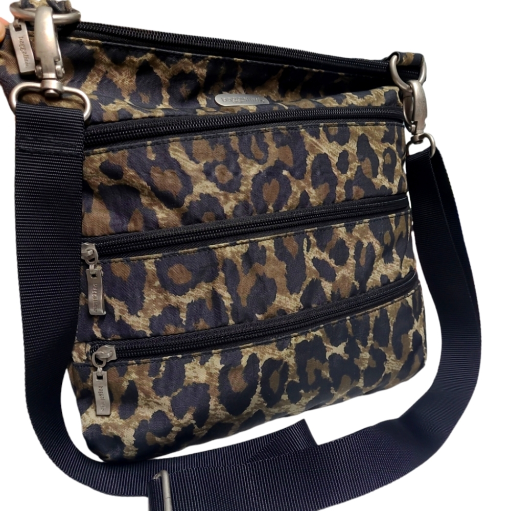 Baggallini Leopard Crossbody